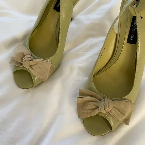 Style & Co. Light Green Slingback Heels with Bow - Picture 4 of 5